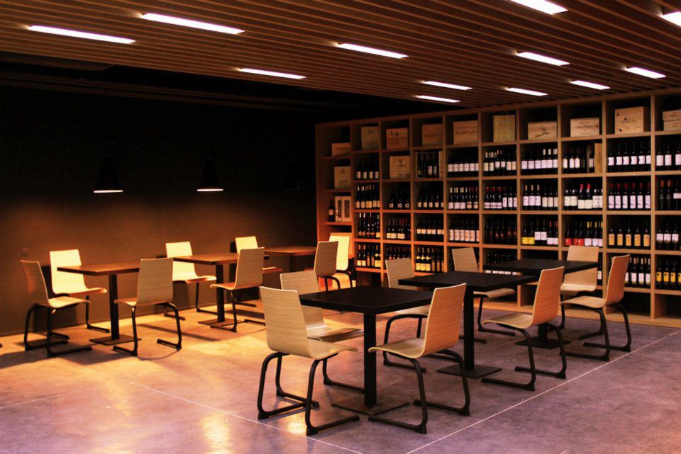 Design & Wine Hotel Каміня Ресторан фото